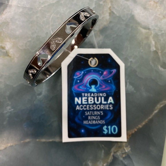Jewelry - TreadingNebula Silver-Tons Heart Bangle Bracelet